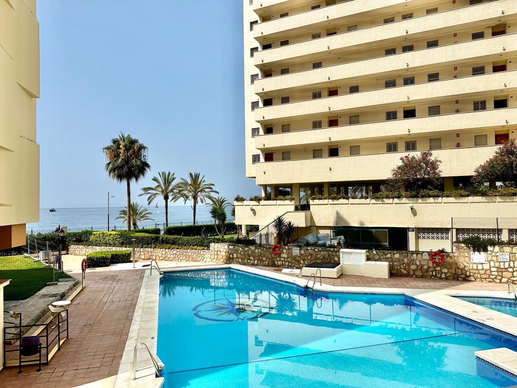 Loft 18 Beachfront Marbella Center Exterior foto
